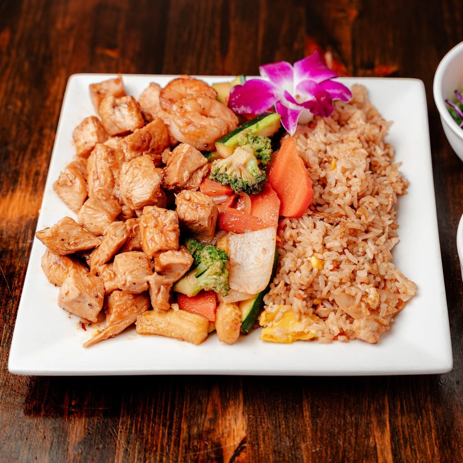Chicken hibachi with rice and grilled vegetables